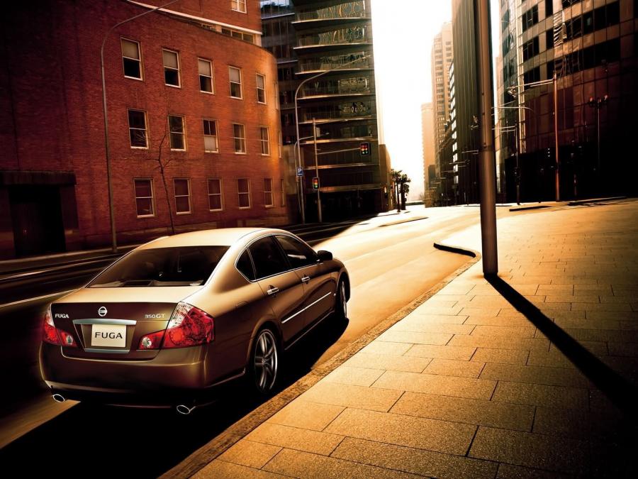  Nissan Fuga 2004 года  (фото 6 из 27)